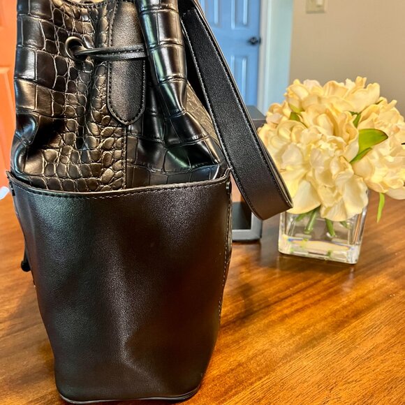 Aldo Women's Black Alligator Embossed Bucket Bag Shoulder Bag With Drawstring - Picture 2 of 9